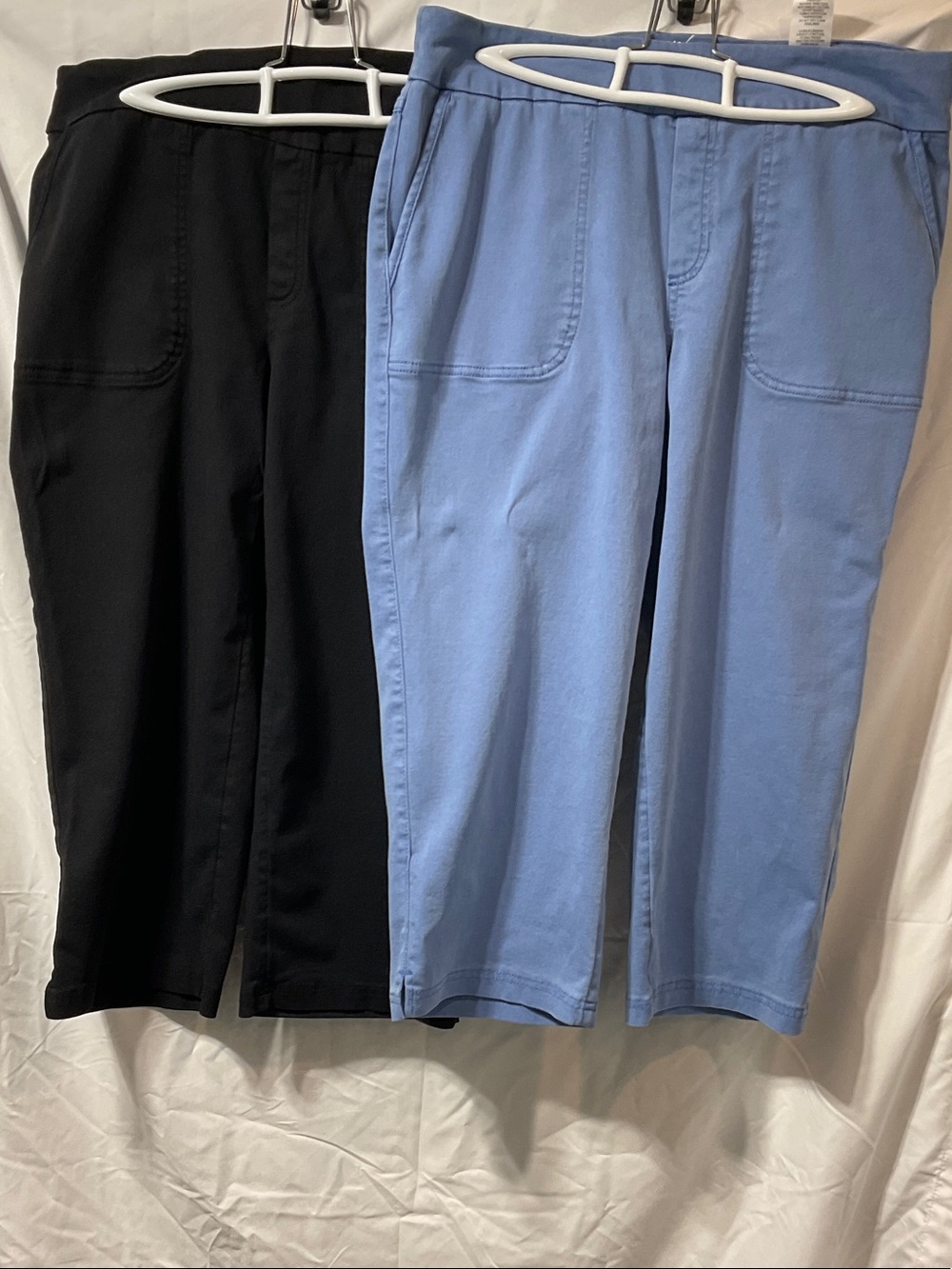 Ladies Capris - Black and Light Blue